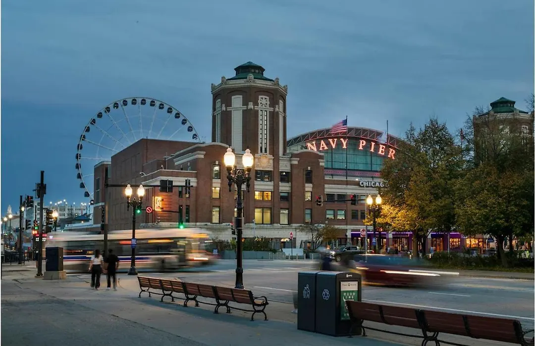 Kasa Lake Shore Chicago-1